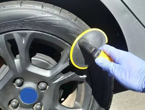 Cepillo Limpieza de Neumaticos
